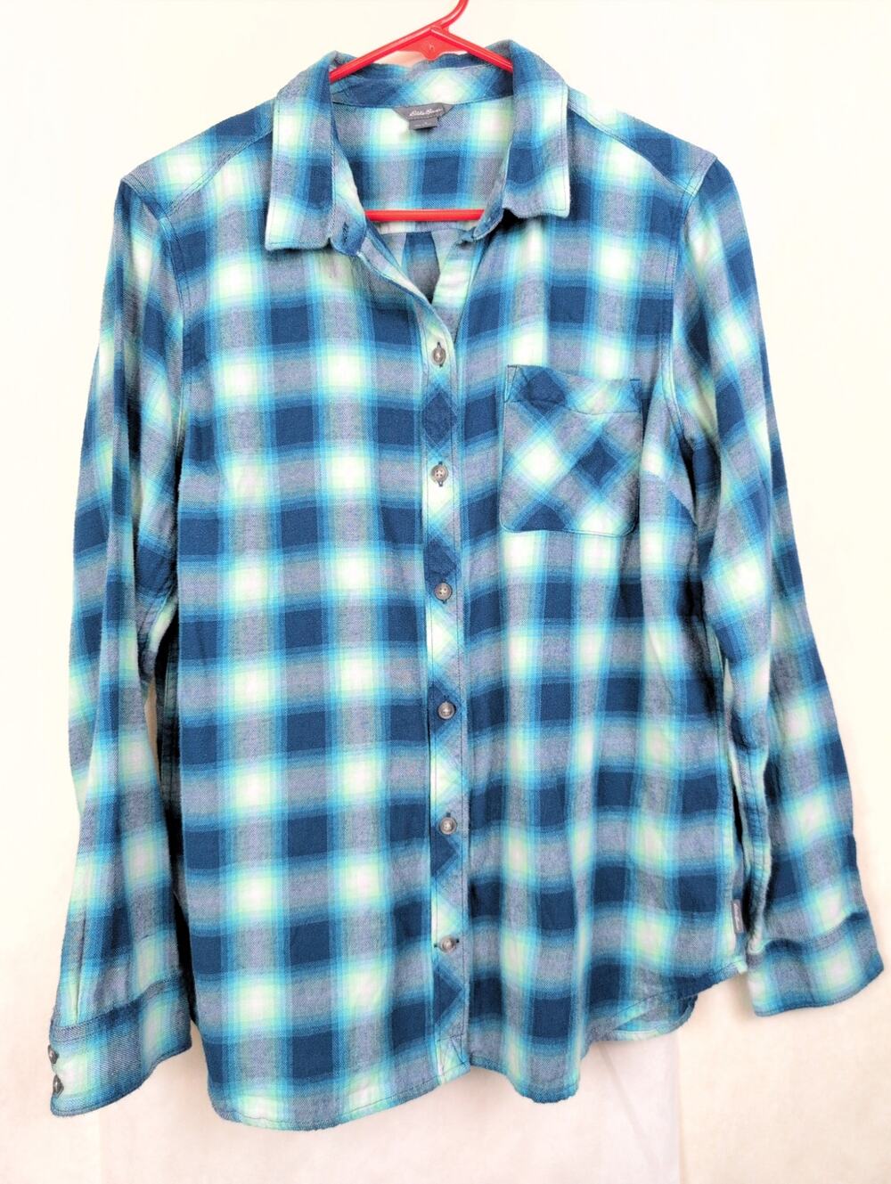 Eddie Bauer blue plaid flannel button up shirt Size L Gorpcore Granola Grunge